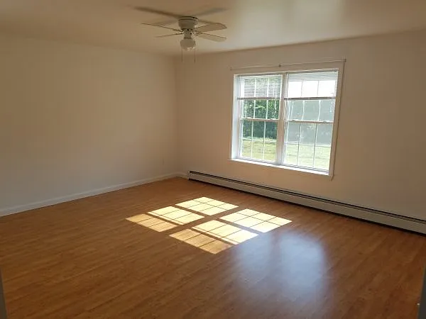 2 bed, 800 sqft, $1,595 — Photo 3