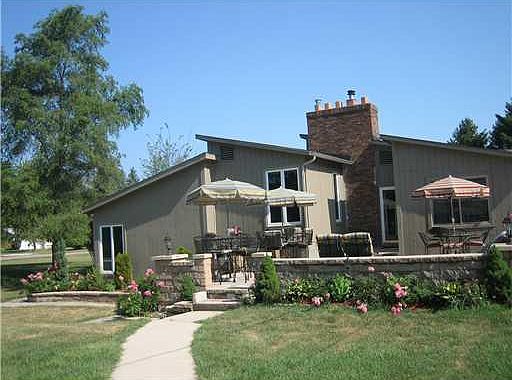 2nd image of 3375 Pittsview Dr