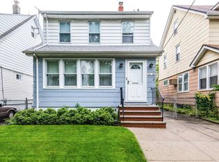 8628 233rd St, Queens Village, NY 11427