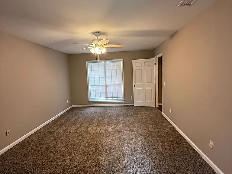 53 Michael Ln — Photo 26