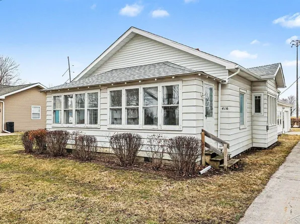 416 W Saginaw St, Merrill, MI 48637