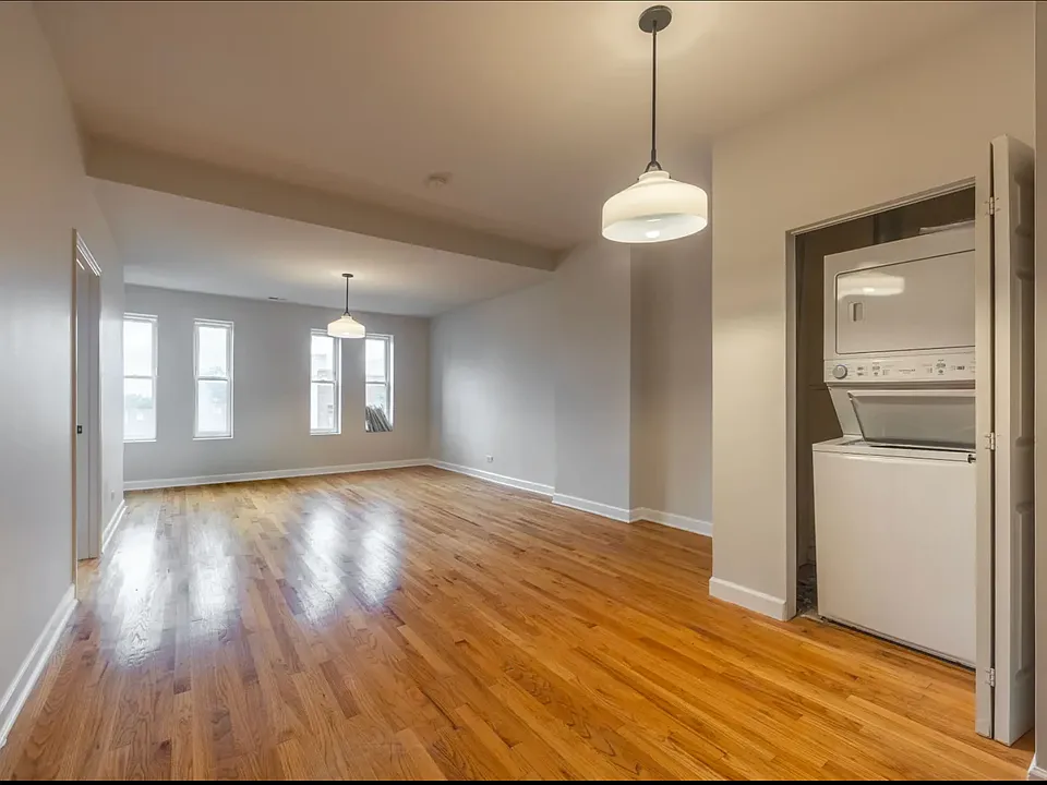 1548 N Milwaukee Ave #2F