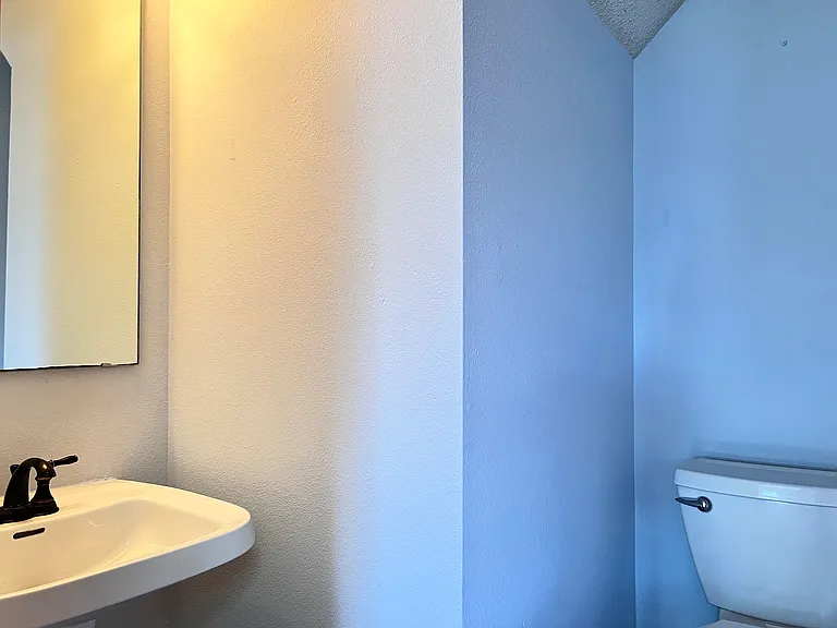8729 Liberty Mills Dr — Photo 11