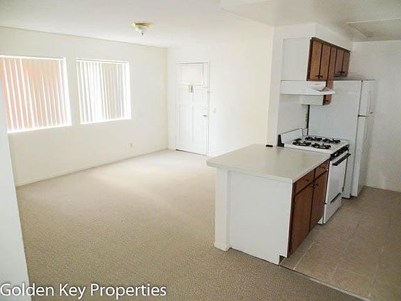 5th image of 310 S Horne St APT 1A