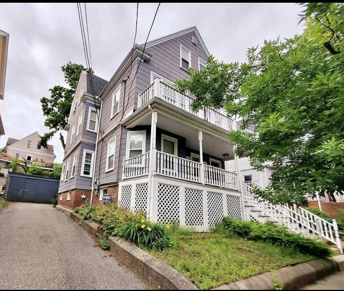 5 bed, 1800 sqft, $1,100 — Photo 1