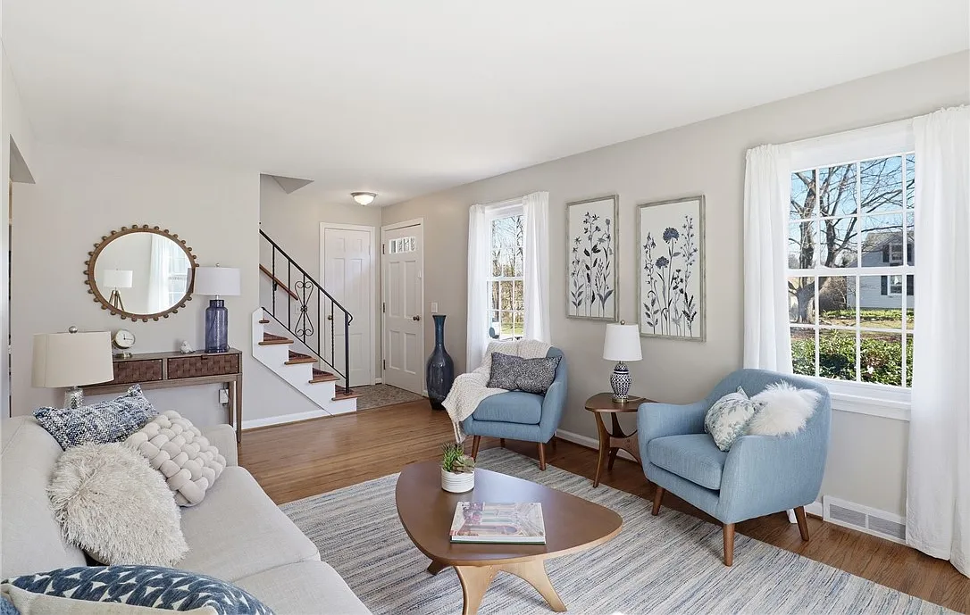4 bed, 2.0 bath, 1368 sqft, $2,500 — Photo 3