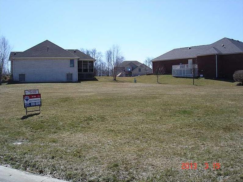 2nd image of 76 N Southwind Ln