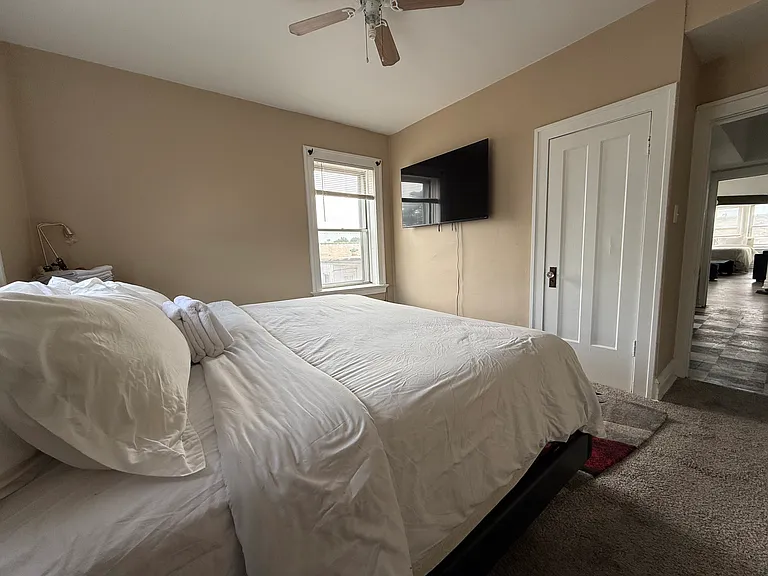 4909 Lansdowne Ave #2E — Photo 9