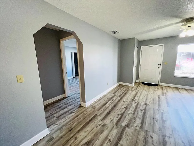 605 Ridge Ter #605 — Photo 5