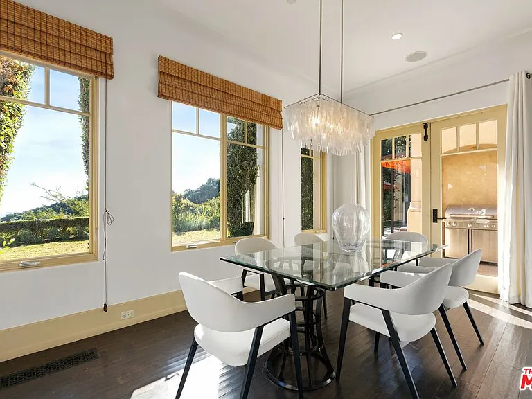 8 Beverly Ridge Ter — Photo 22
