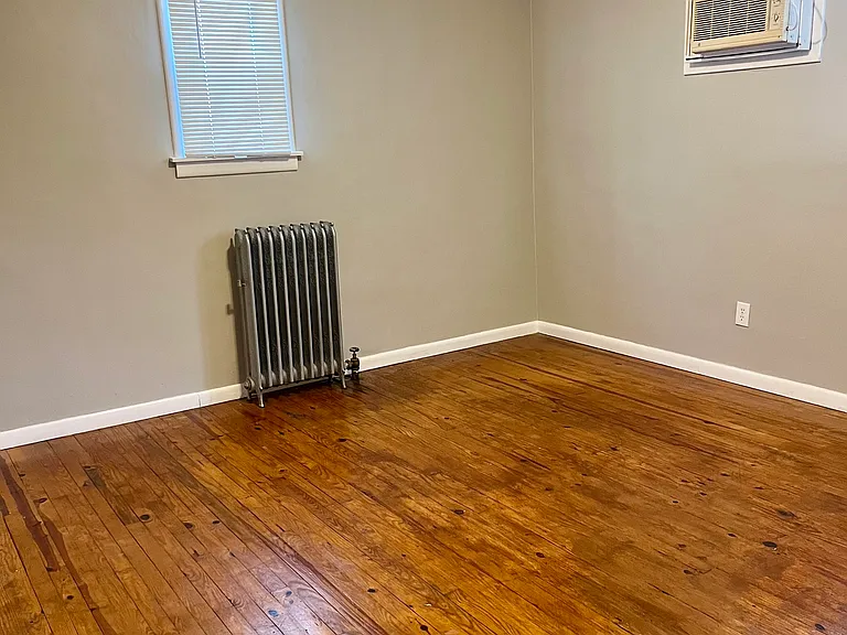 625 Miller St — Photo 12