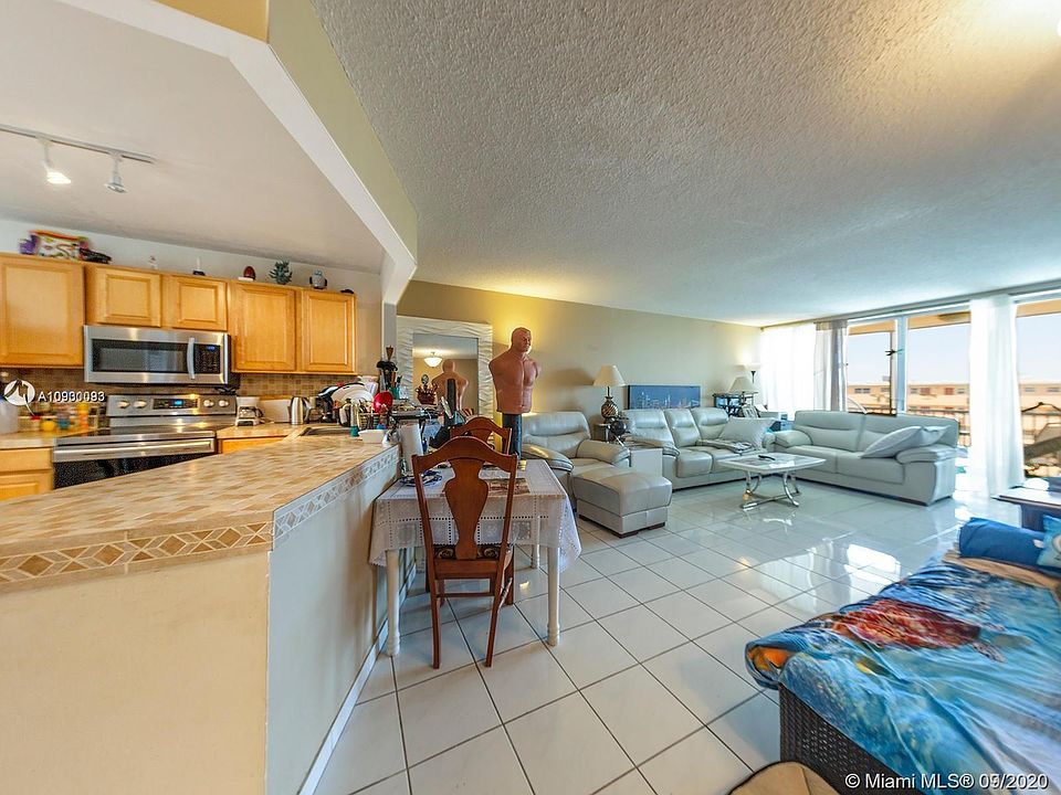 1st image of 1770 NE 191st St #8141
