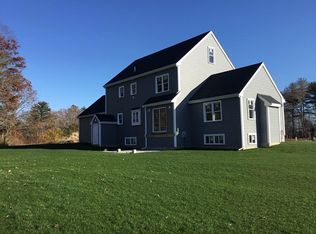 5 Bourne Dr, Halifax, MA 02338