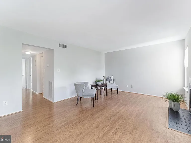1717 Ascot Way #E — Photo 28