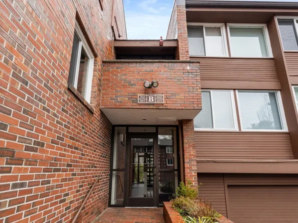 241 Perkins St Unit B302, Jamaica Plain, MA 02130