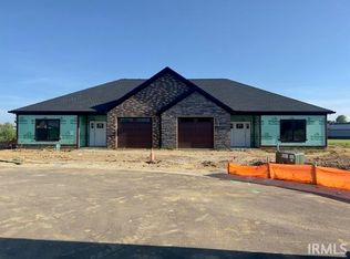 8770 High Pointe Ct, Newburgh, IN 47630