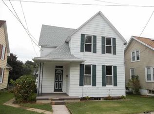 38 Glen Ave, Glen Rock, PA 17327