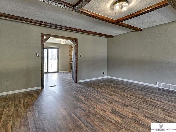 5th image of 6616 S 28th St