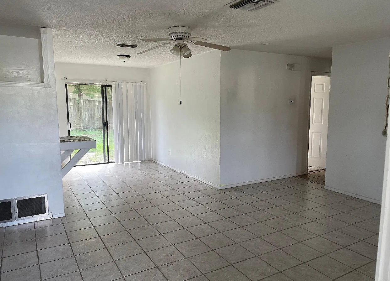 3 bed, 1429 sqft, $1,950 — Photo 4