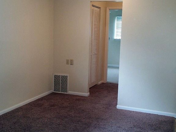 4th image of 363 N 14th St APT 02