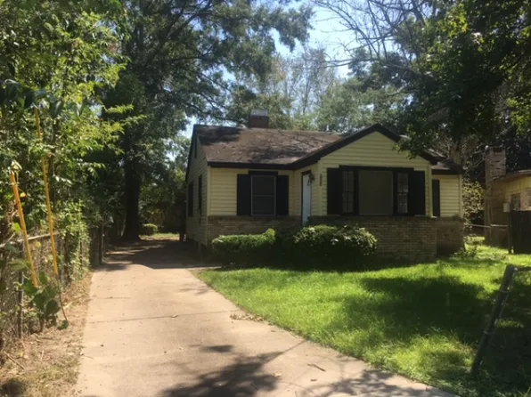 1869 S Mott Dr, Mobile, AL 36617