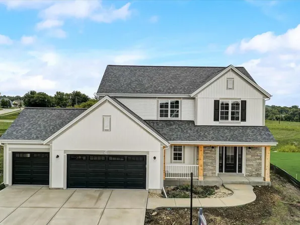 W206N17452 Hidden Creek ROAD, Jackson, WI 53037