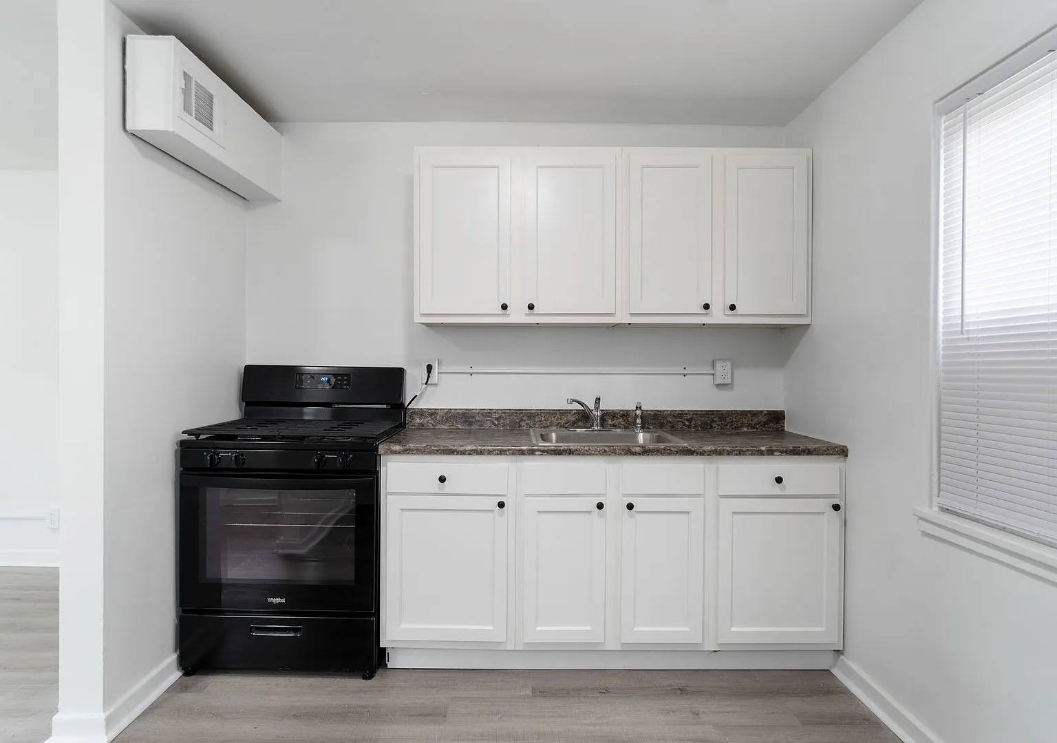 Available this November: 1BR Townhouse in Midland, PA!! — Photo 3