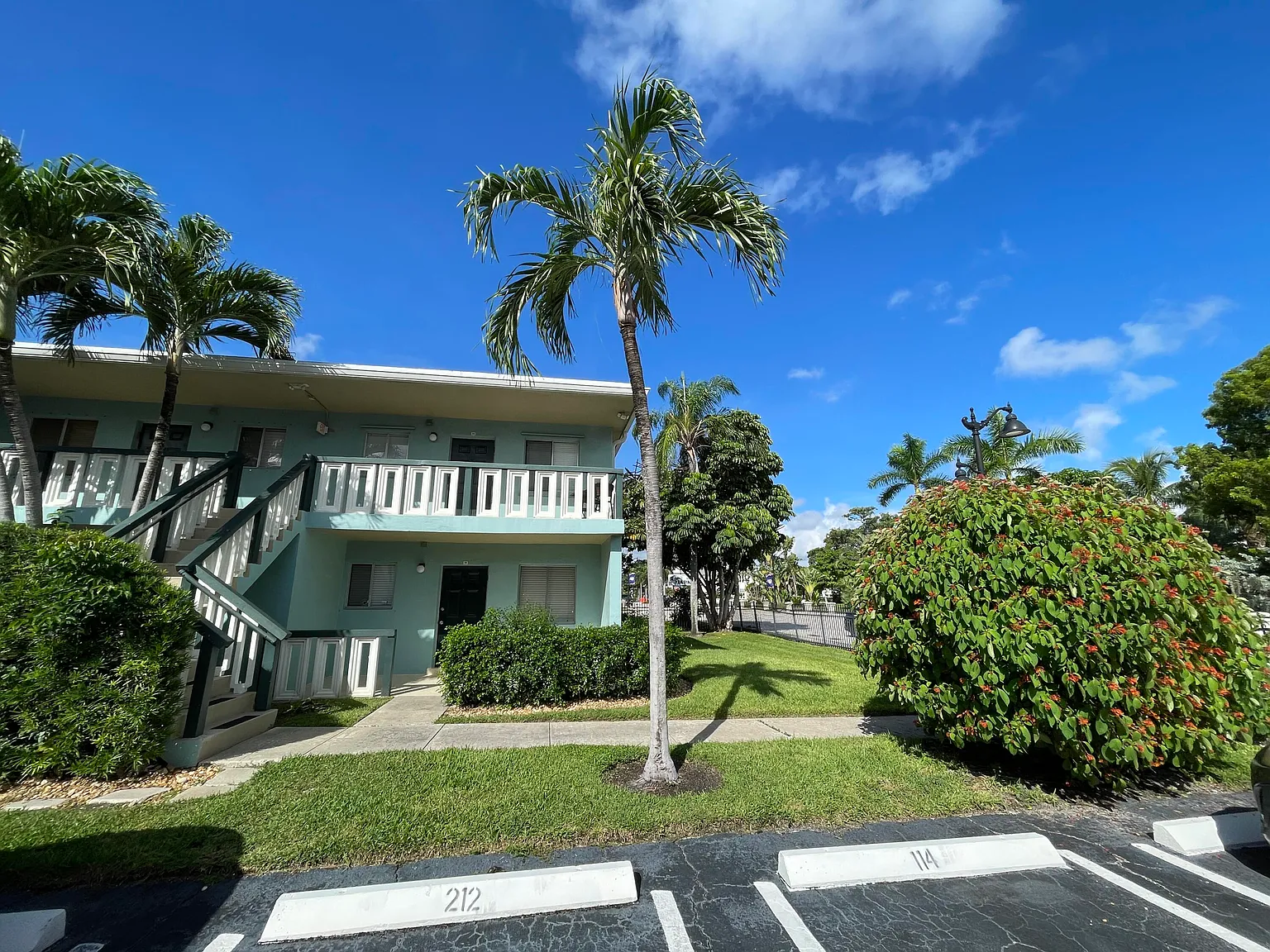 1 bed, 1.0 bath, 578 sqft, $1,700 — Photo 3