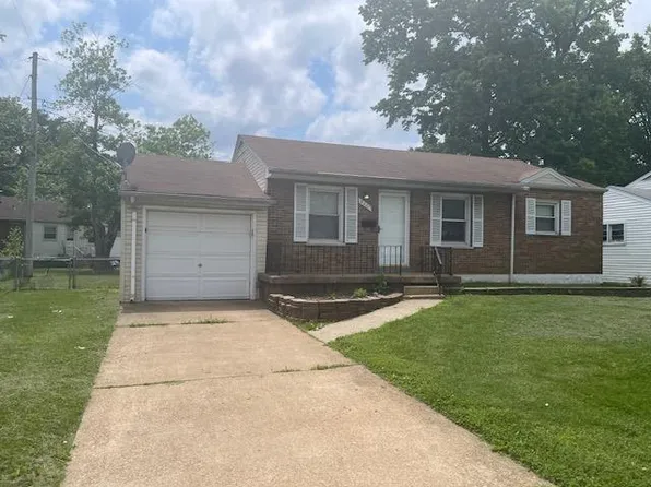 9327 Nelan Dr, Saint Louis, MO 63137