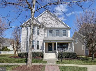 302 Watkins Cir, Rockville, MD 20850