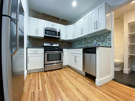 Rented by Corcoran | media 22