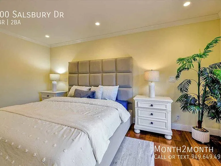 300 Salsbury Dr — Photo 18