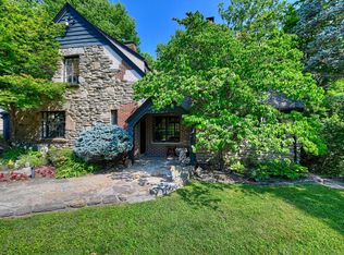 1060 Jackson Rd, Park Hills, KY 41011