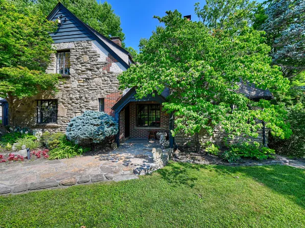 1060 Jackson Rd, Park Hills, KY 41011
