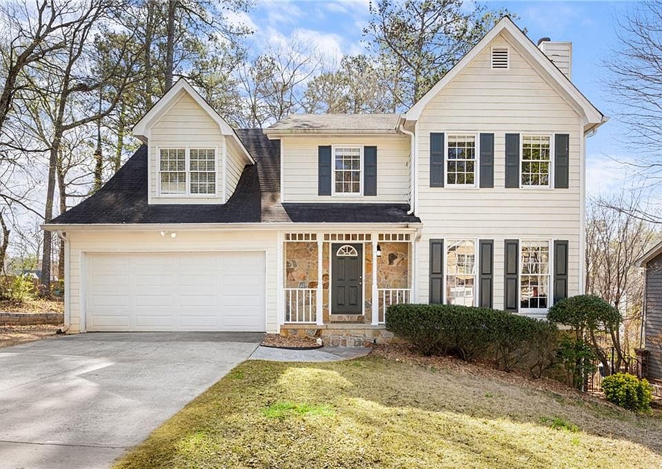 1st image of 2864 Shady Woods Cir