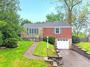 9229 Lancelot Dr, Pittsburgh, PA 15237