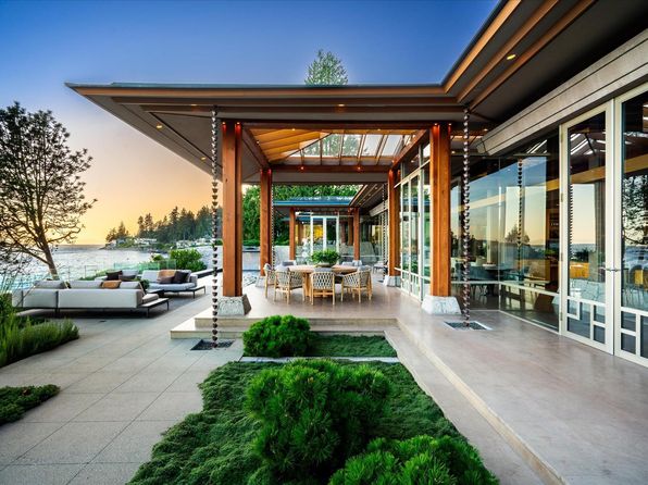 3330 Radcliffe Ave, West Vancouver, BC V7V 1G6
