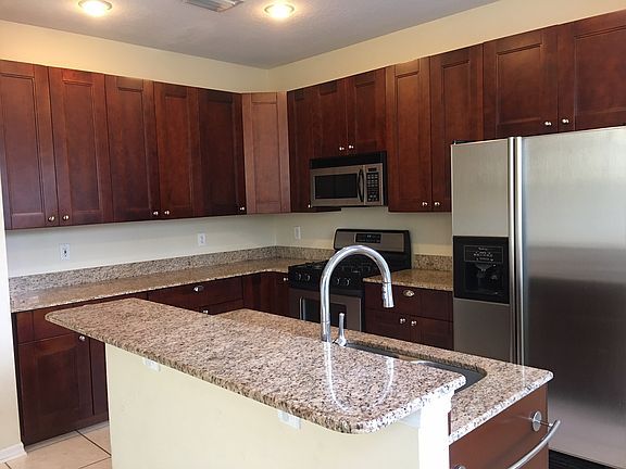 2nd image of 2932 Bayshore Pointe Dr