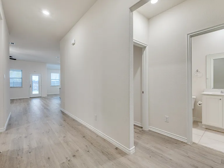 3512 Honey Hill Rd — Photo 3