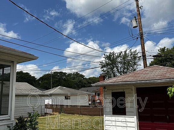 5th image of 19431 Stephens Rd