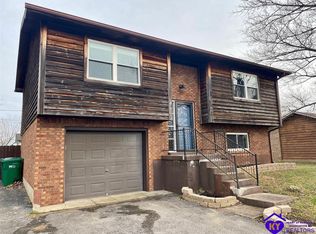 102 Tulip Ct, Radcliff, KY 40160