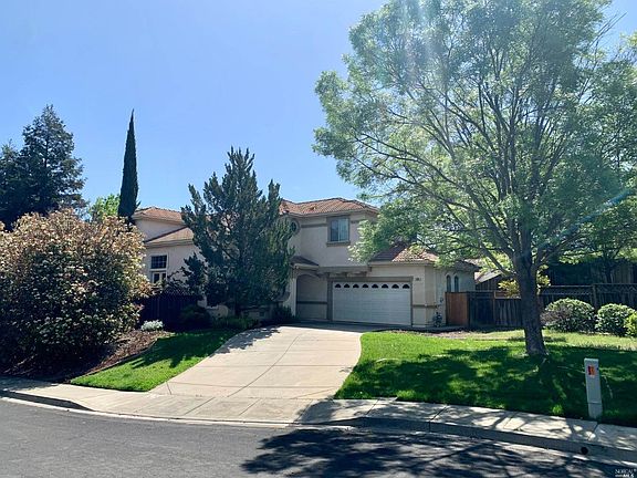 2nd image of 200 Ballindine Dr