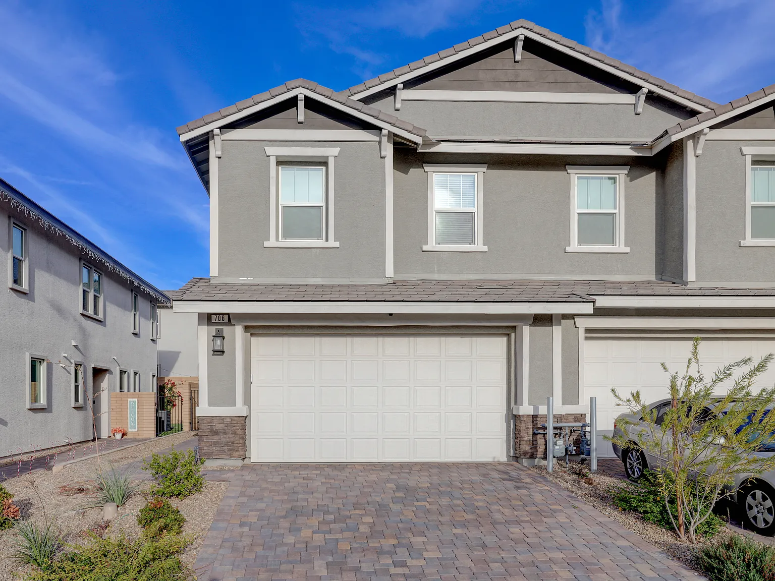 3 bed, 2.5 bath, 2167 sqft, $2,500 — Photo 1