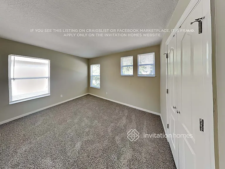 17549 Queensland St — Photo 14