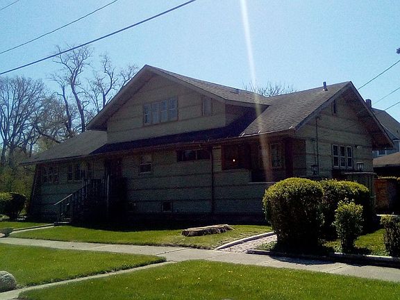 2nd image of 300 S 1st Ave