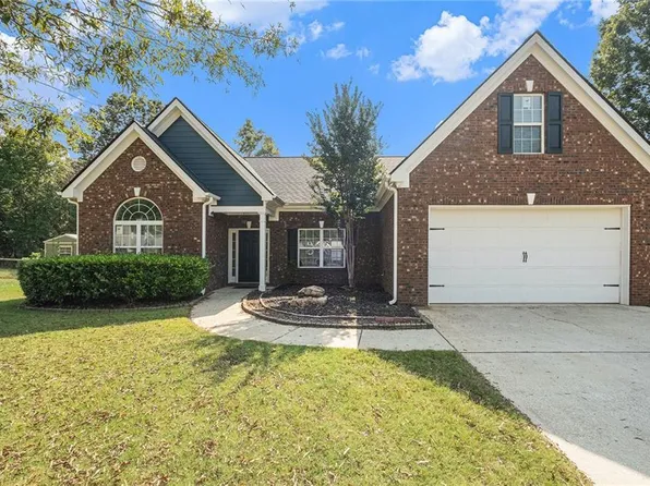 385 Feldspar Dr, Jefferson, GA 30549