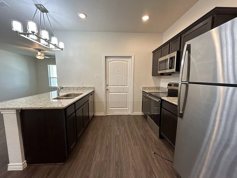 5110 Rose Garden Loop — Photo 7