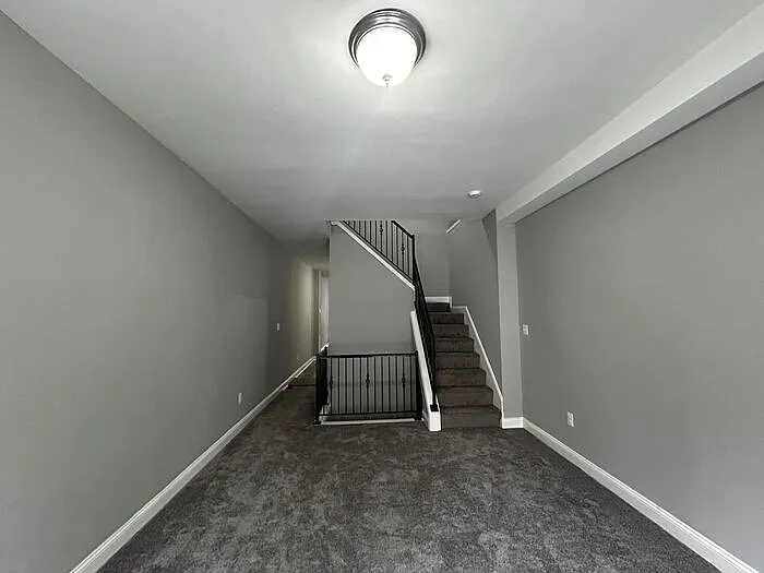 599 N Lakewood Ave — Photo 1