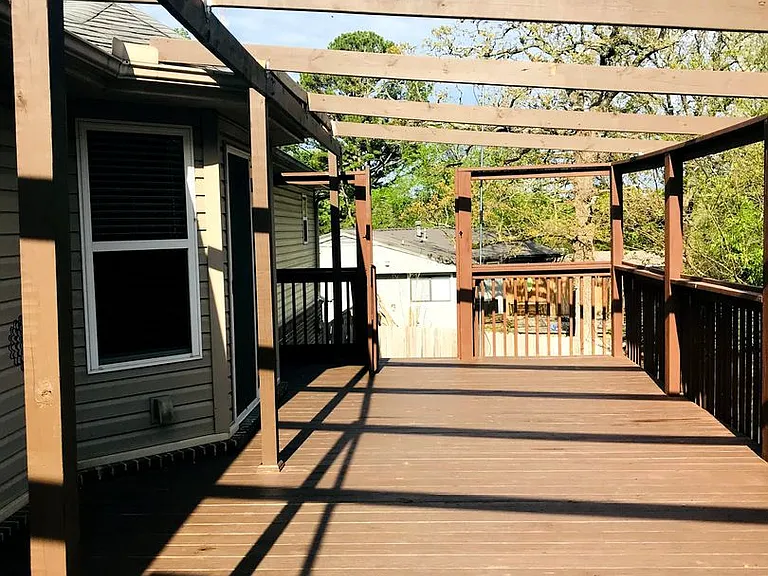 1652 W Cedar St — Photo 17