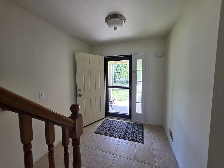 2103 Enterprise Dr — Photo 3